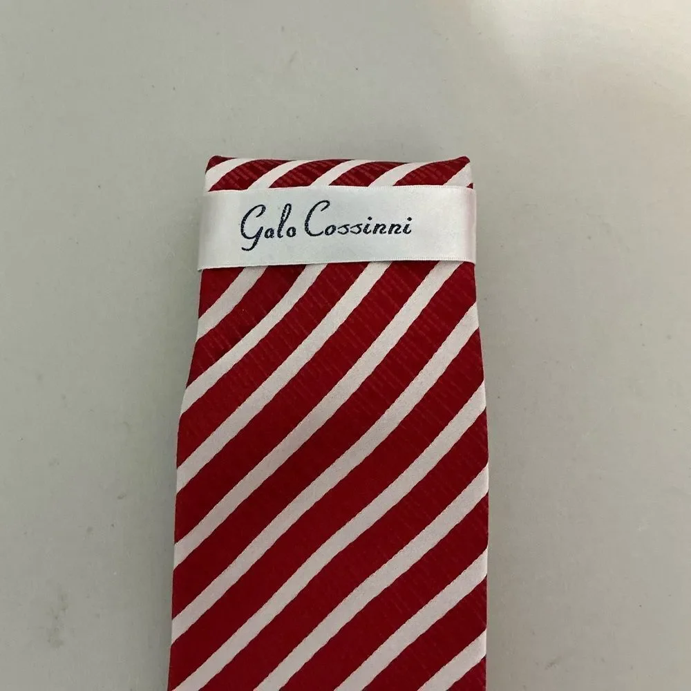 New Galo Cossinni Silk Red and White Mens Neck Tie NWT